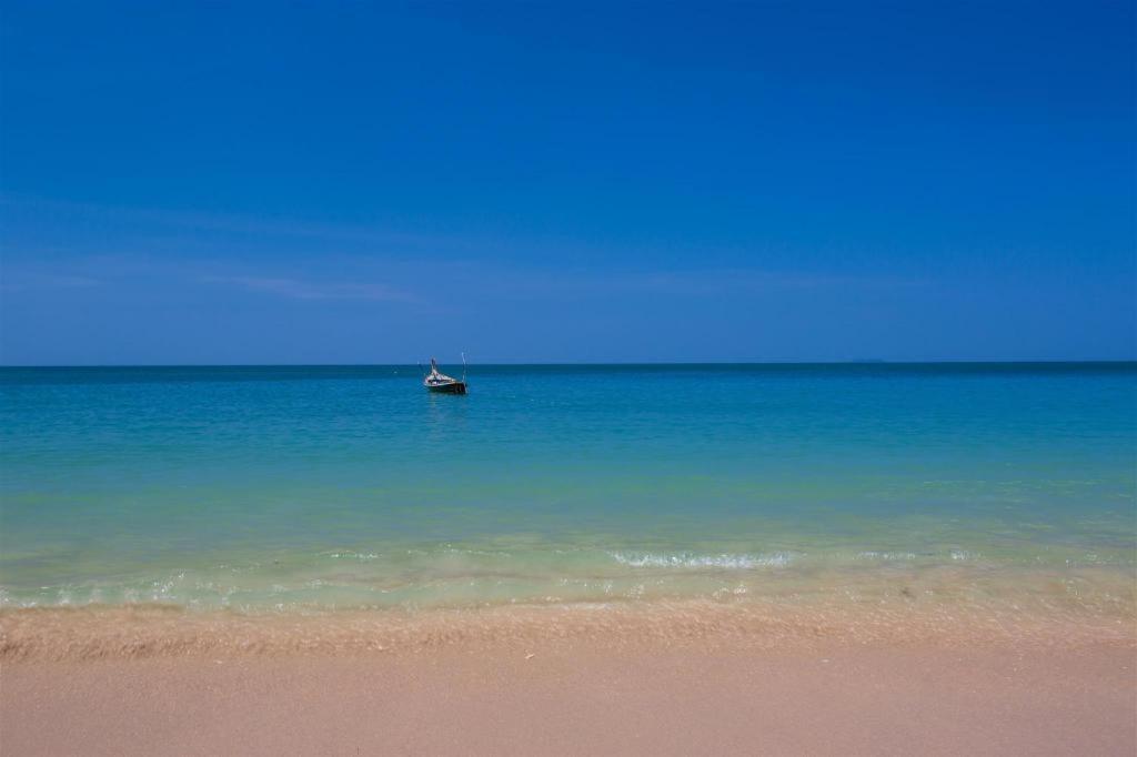 Relax Beach House Ko Lanta Kültér fotó